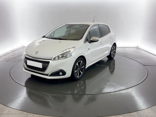 peugeot-208